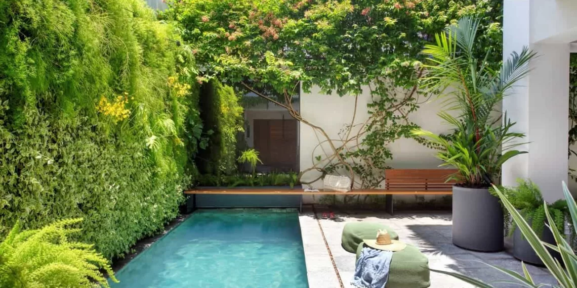 Refúgio verde: soluções de paisagismo transformam imóvel no bairro do Leblon, no Rio de Janeiro
