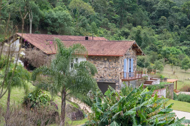 no alto falchi 4 jpg No Alto da Mantiqueira, Casa RB traz soluções sustentáveis em sintonia com a natureza do entorno 