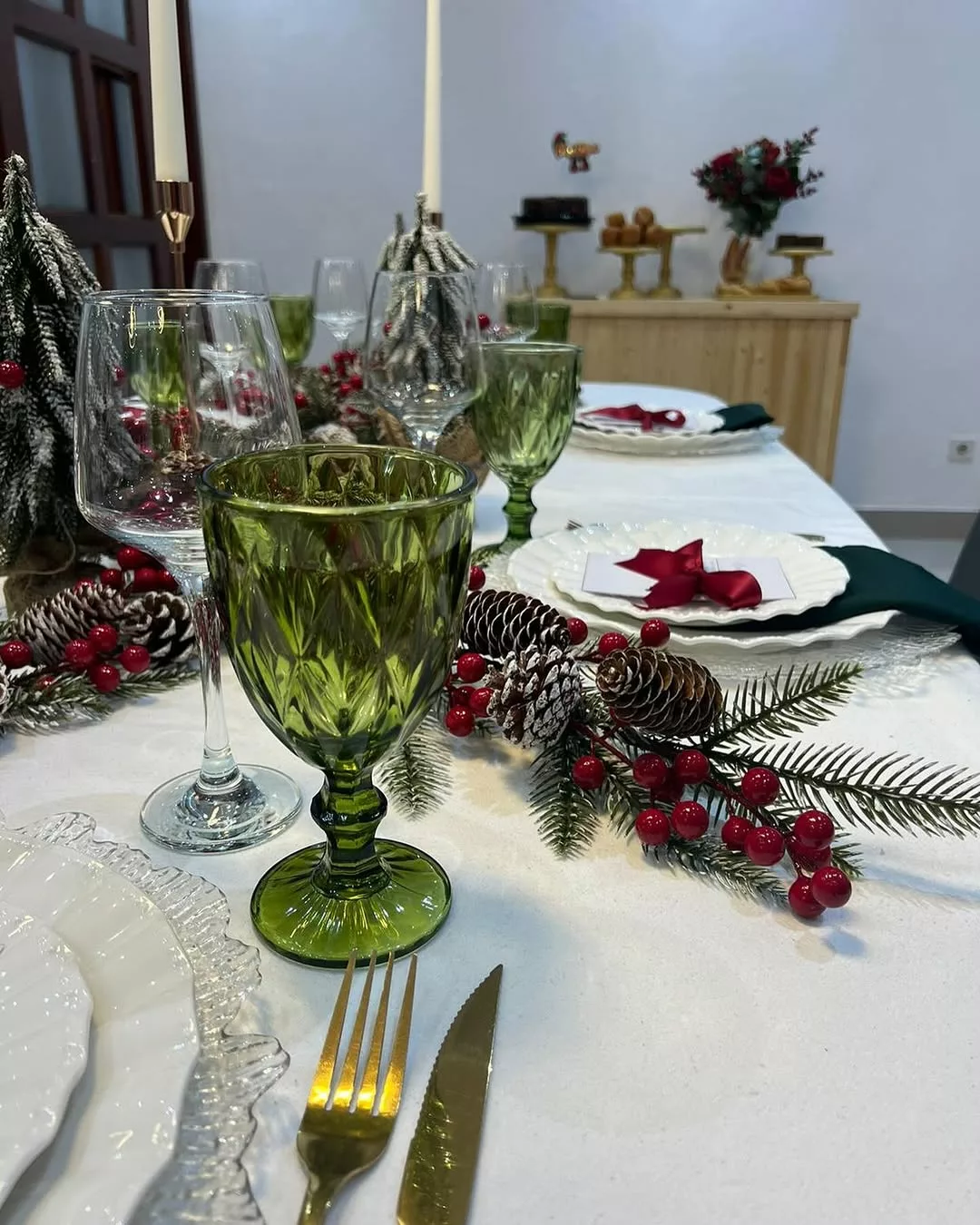 mesa posta natal 3 Entre no Ritmo de Natal com Ideias Encantadoras para Sua Mesa Posta