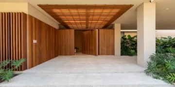 Madeira na parede envelhece mal em um lugar específico da casa, e a maioria dos projetos ignora esse detalhe