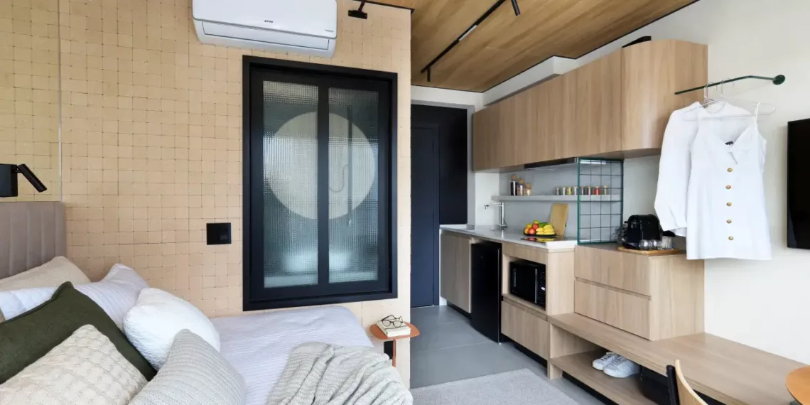 Pequeno no tamanho, gigante no estilo: o estúdio de 19 m² que parece um hotel boutique