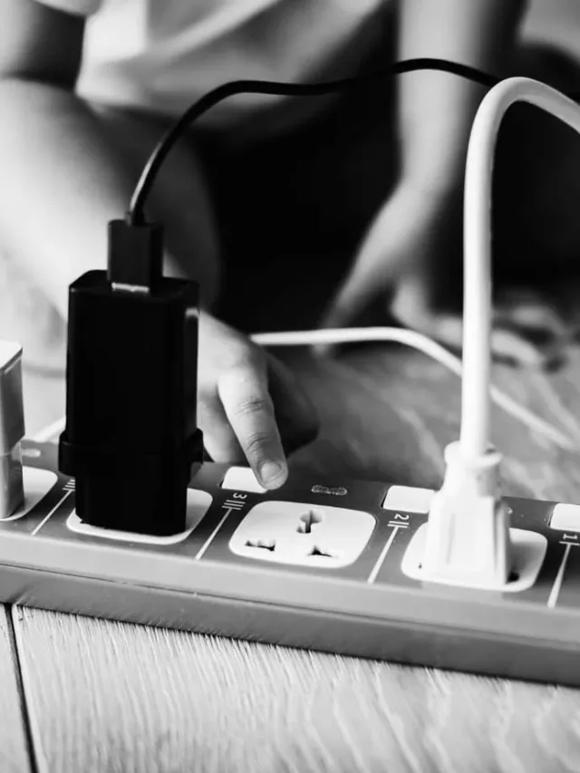 Tomadas no lugar certo: acerte na segurança elétrica