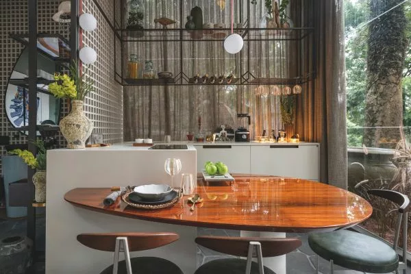 Casa Viva de Henrique Freneda propõe morada afetiva e sustentável em loft de 30 m² na CASACOR São Paulo 2025