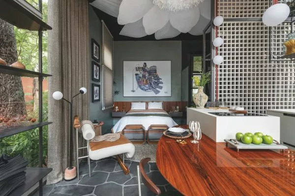 Casa Viva de Henrique Freneda propõe morada afetiva e sustentável em loft de 30 m² na CASACOR São Paulo 2025