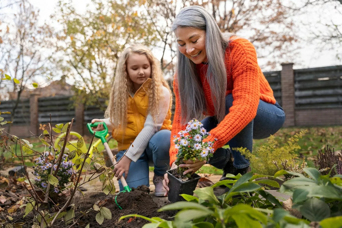 Cultivando plantas para um jardim bonito