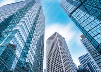 Alta nos resultados do mercado imobiliário reacende interesse por leilões de imóveis