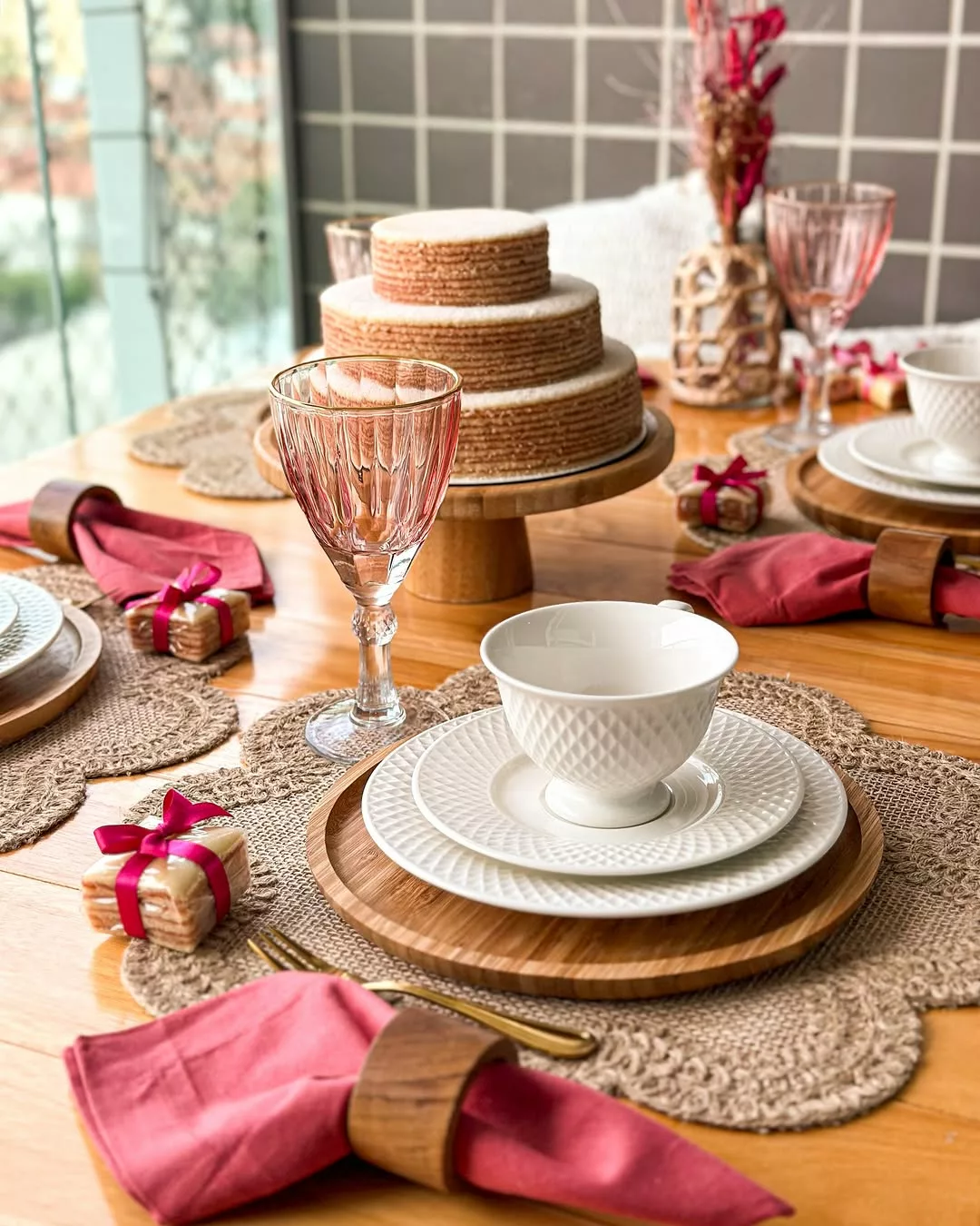 Mesa posta para café da tarde: detalhes que vão surpreender você e seus convidados
