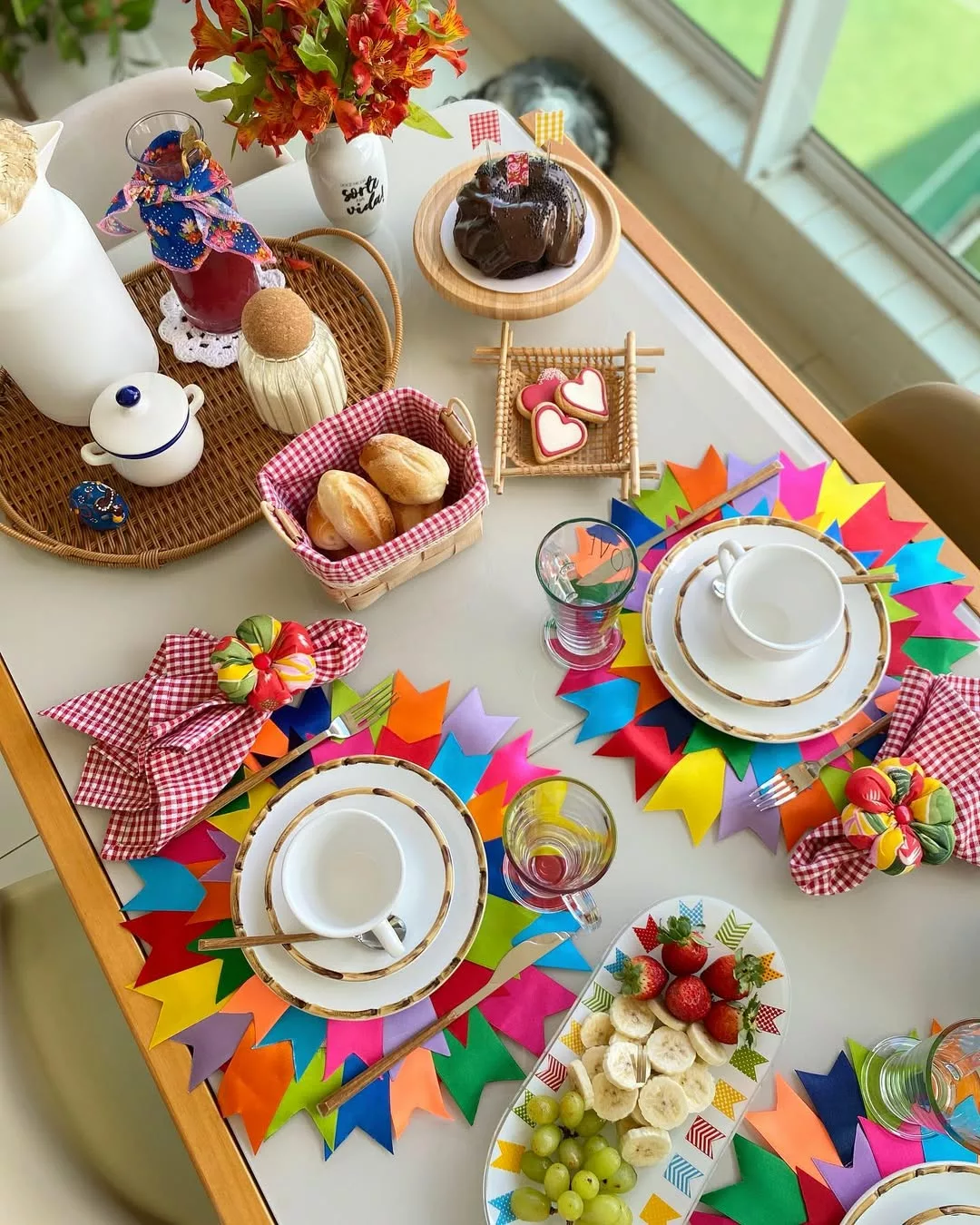Festa Junina com charme: como montar uma mesa de São João linda e acolhedora