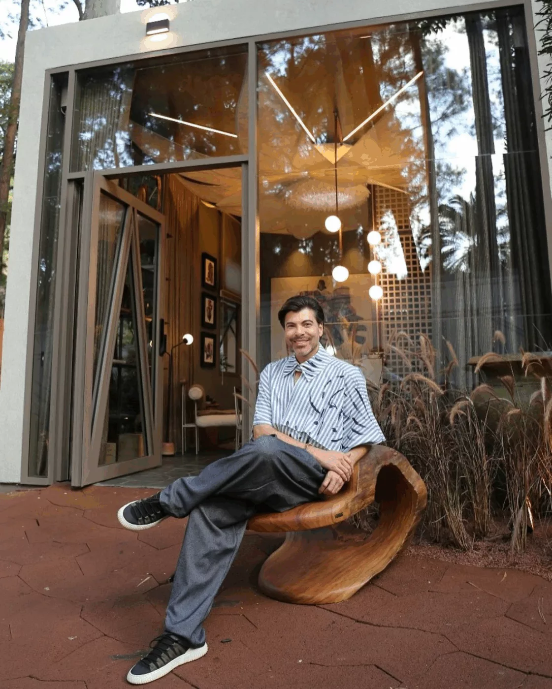 Areka’a assina poltrona que compõe a “Casa Viva” de Henrique Freneda na CASACOR São Paulo 2025