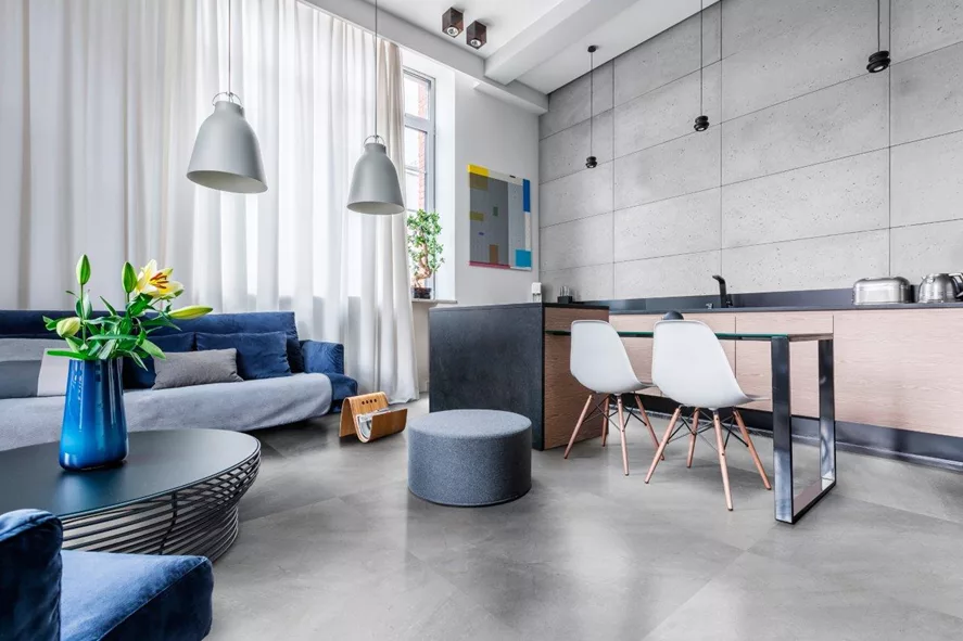 Régua, placa ou manta? O guia essencial para acertar no piso vinílico da sua casa