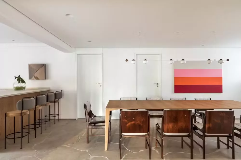 Apartamento antigo ganha vida nova em reforma que une história, afeto e design contemporâneo