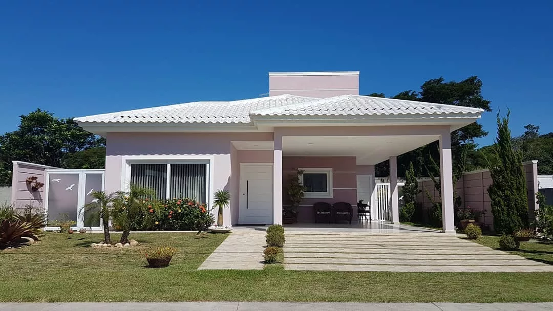Frente de casas simples e bonitas: como valorizar a fachada com soluções acessíveis e cheias de charme