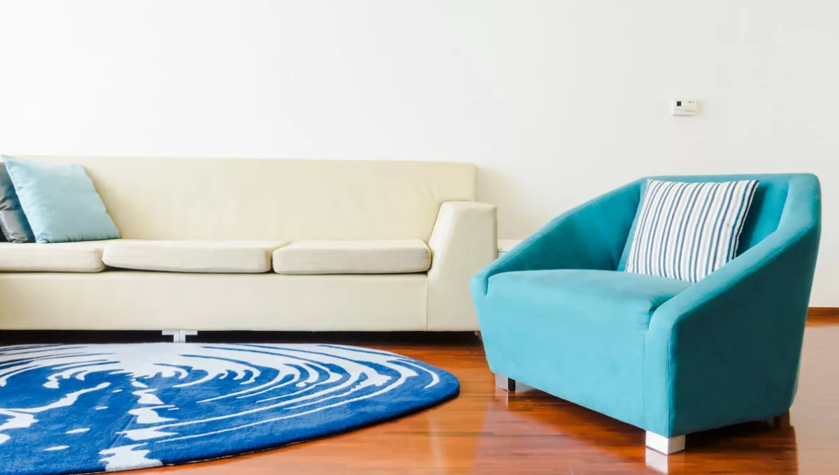 escolher sofa claro ou escuro