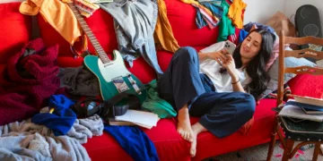 8 pontos da casa que acumulam bagunça (e por que eles se repetem em quase todo lar)