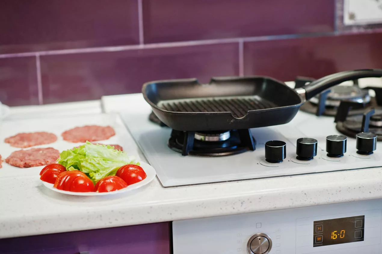 Cooktop vs fogão embutido: entenda qual é o ideal para o seu projeto de cozinha