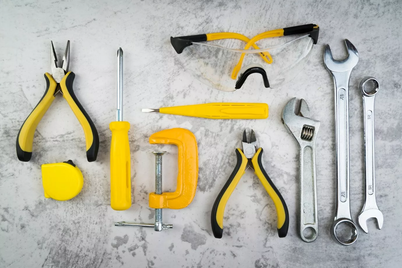 Como montar um kit básico de ferramentas para pequenos reparos em casa