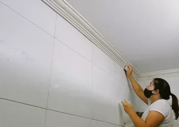 Vai instalar rodateto de gesso? Veja o que ninguém te conta sobre o material e a fixação