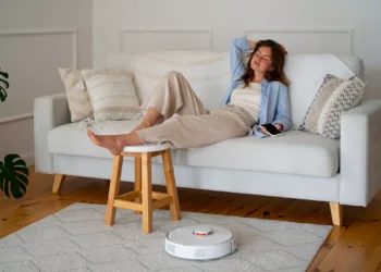 Como escolher o tapete certo para a sala de estar e evitar erros na decoração