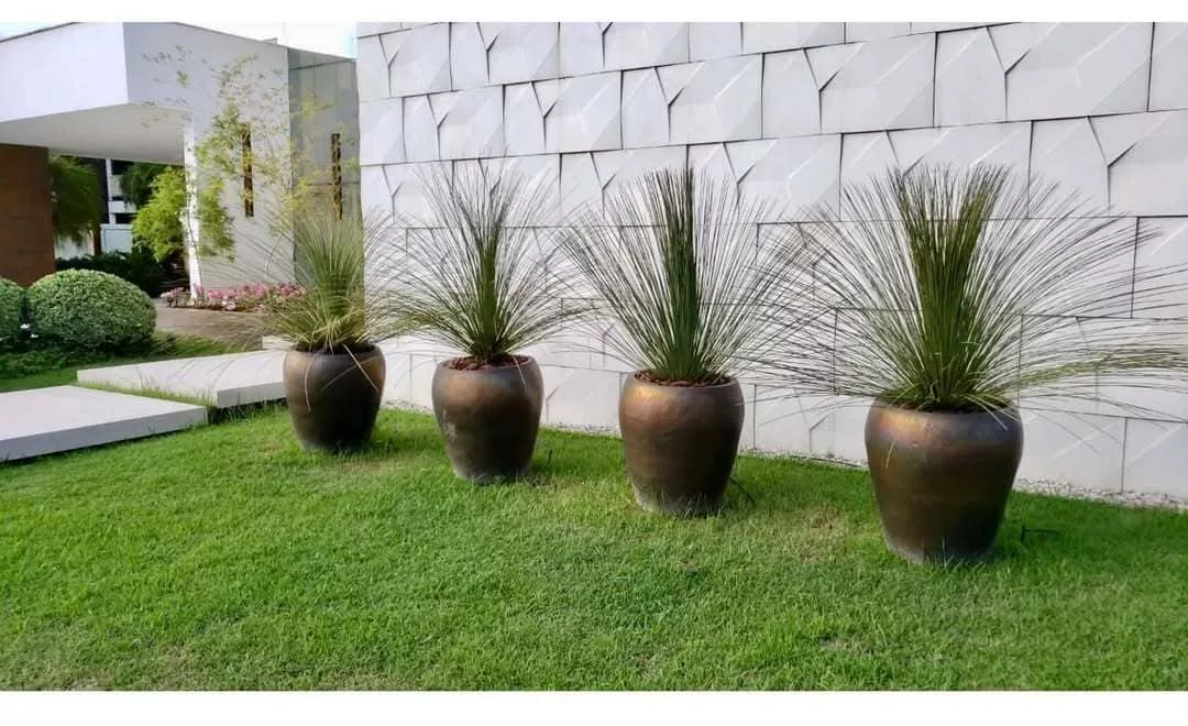 Como usar vasos vietnamitas na decoração da varanda e do jardim