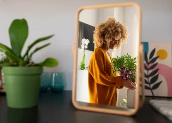 Horas espelho: o ritual silencioso que pode transformar a energia dos ambientes da sua casa