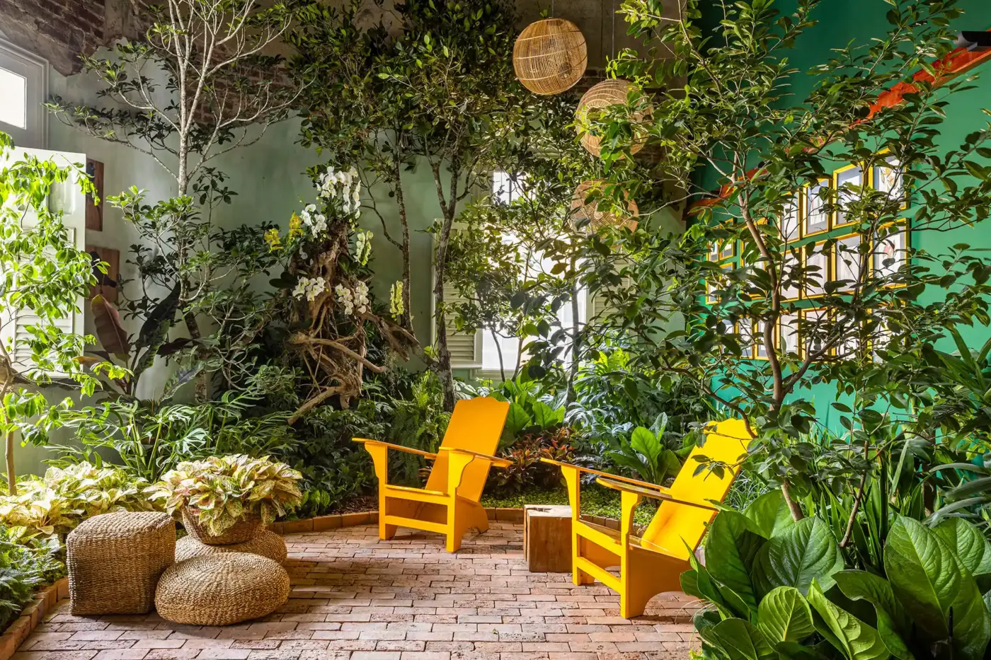 Maximalismo tropical é tendência na CASACOR Pernambuco 2025