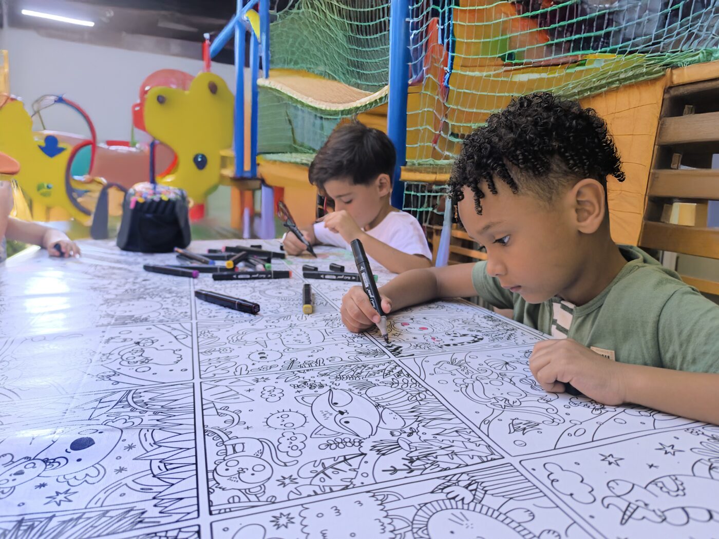 Toalha térmica e impermeável para colorir é a novidade para o mês das crianças