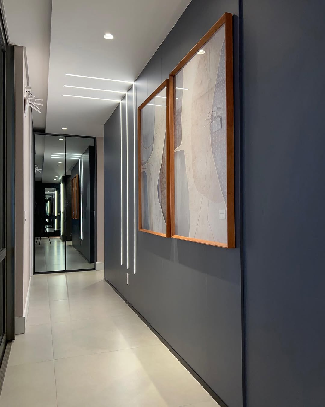 Como Decorar Corredores Vazios com Estilo e Criatividade