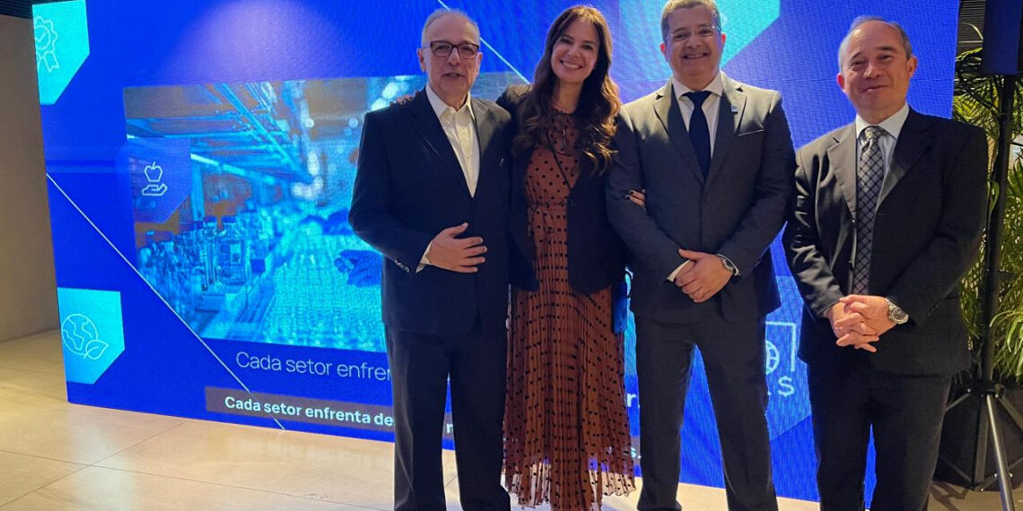 Ipem-SP reforça compromisso com a qualidade ao apoiar o lançamento da ABRIQ