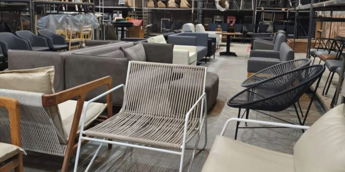 Artesian promove bazar consciente com peças autorais e foco em reuso inteligente