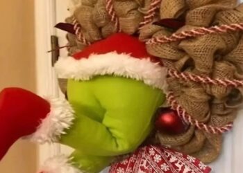 Enfeite de Natal para Porta: 7 Ideias Criativas para Surpreender Já na Entrada