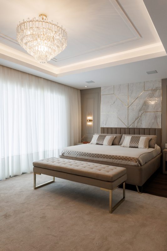 Entre o clássico e o contemporâneo: a residência curitibana que desafia o tempo