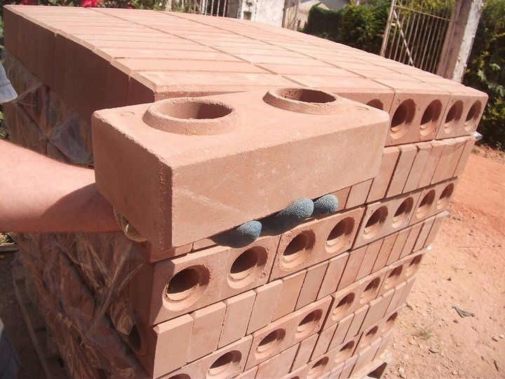 Tijolo ecológico: o material sustentável que está reinventando a arquitetura moderna