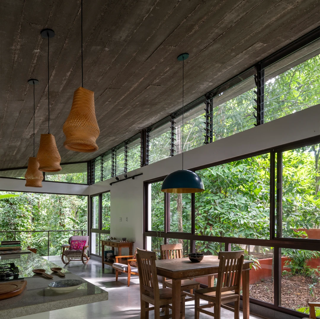 Casa Cajuí: residência em Manaus revela como construir sem romper com a floresta