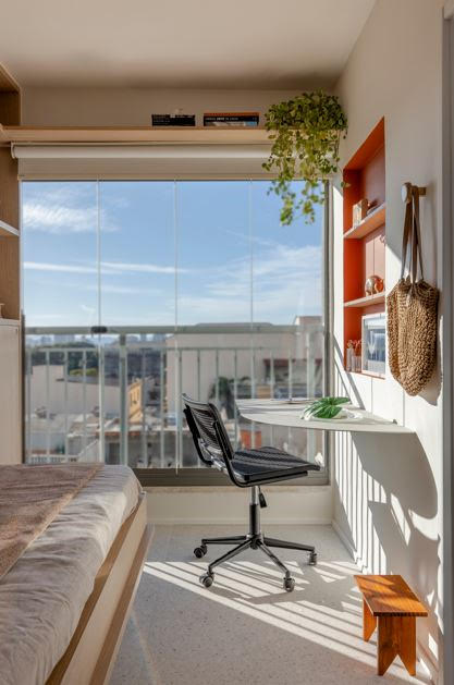 Lições de criatividade e otimização de espaço em estúdio de 24 m²