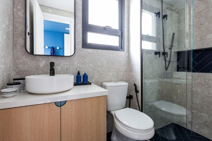 Beleza e muitas vantagens inspiram o uso do granilite nos banheiros