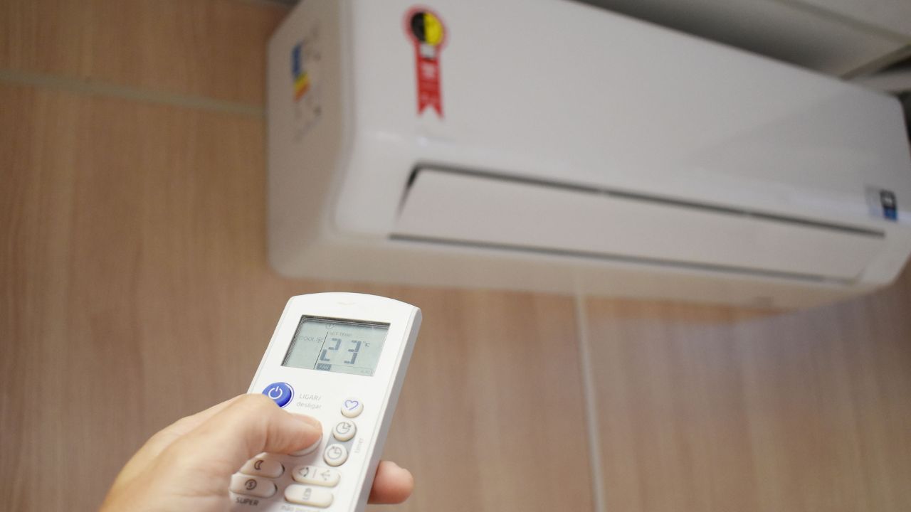 Calor extremo pressiona a conta de luz e muda o jeito de consumir energia