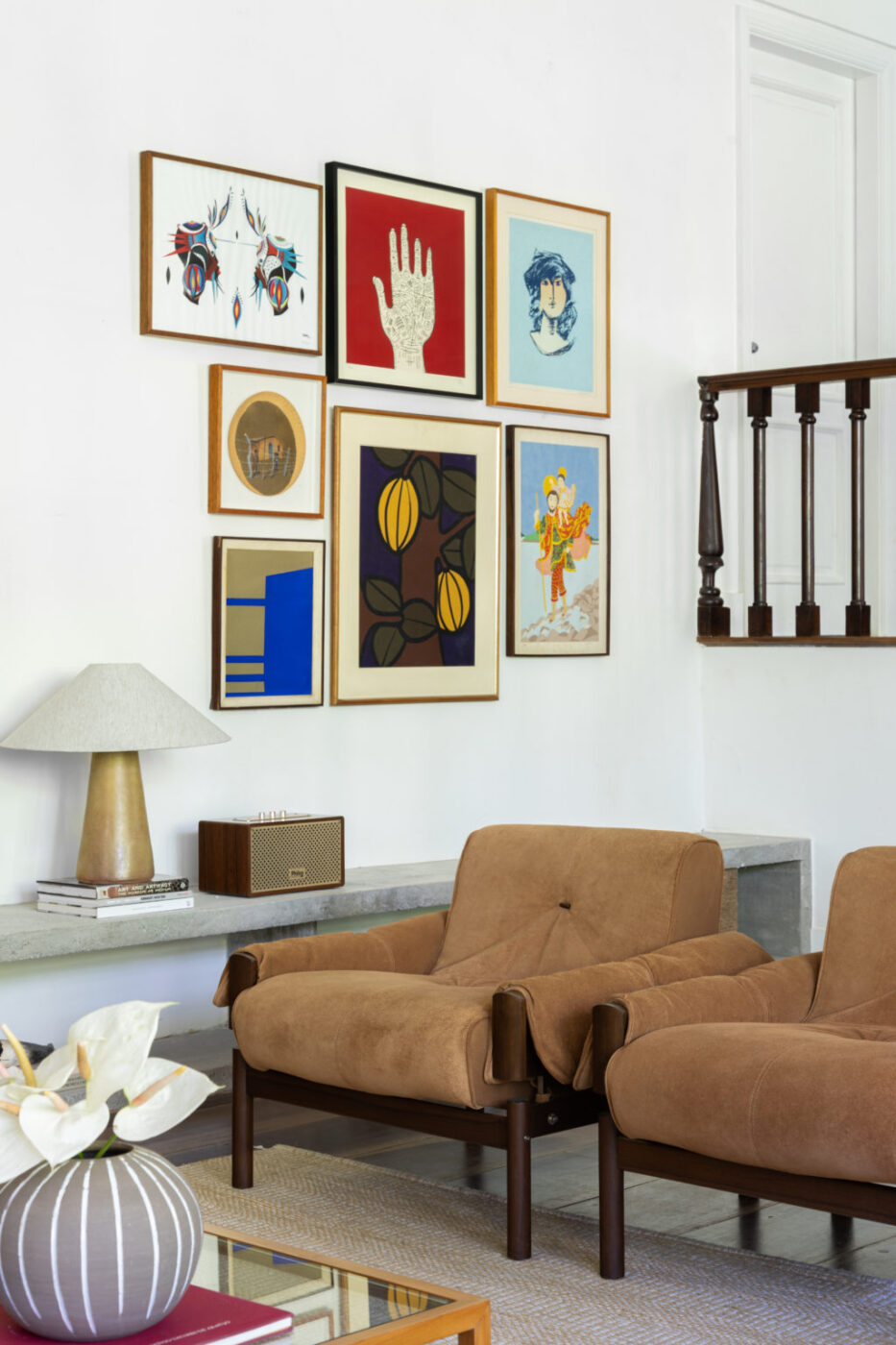 Revitalização de casa dos anos 40 preserva memórias e ganha novos espaços de convivência