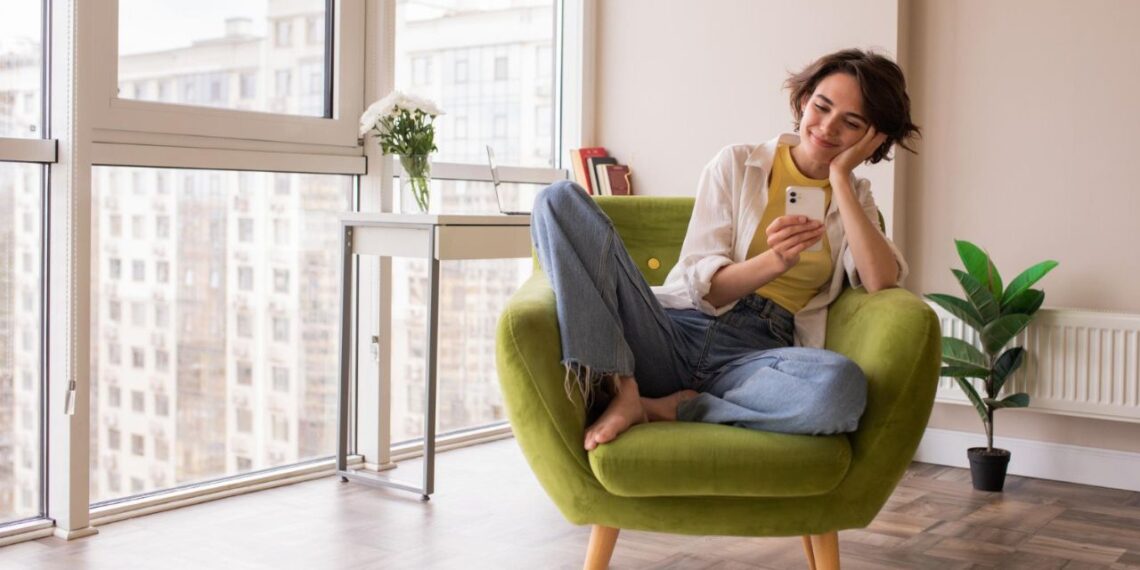 Como deixar a casa mais fresca no calor usando escolhas que vão além do ar-condicionado