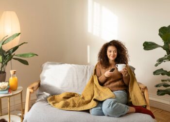 O segredo por trás do cheiro de casa limpa que dura o dia todo