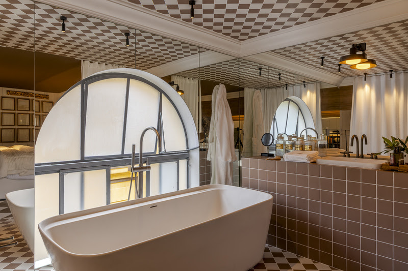 O banheiro como refúgio contemporâneo: espaço de pausa, reconexão e cuidado