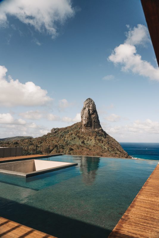 Hotel de luxo em Fernando de Noronha: conheça o refúgio exclusivo que redefine sofisticação na ilha