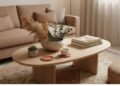 Redonda, oval ou quadrada? Saiba qual mesa de centro faz sua sala pequena parecer maior e mais acolhedora
