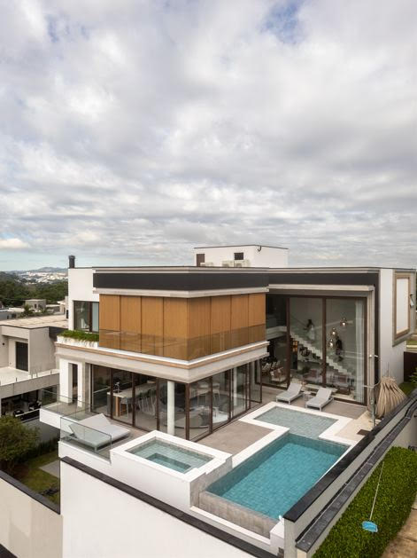 Terrenos em aclive e declive: a importância de avaliar a topografia do terreno antes de realizar o projeto