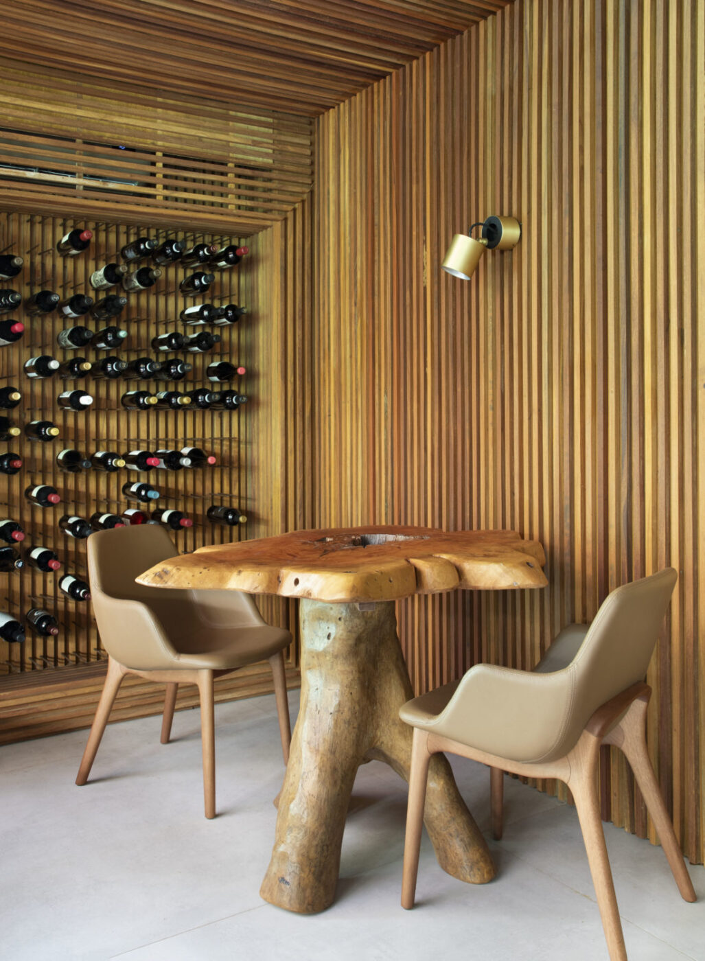 Casa Cubo: reforma transforma imóvel com telhas cerâmicas em residência contemporânea no Maranhão