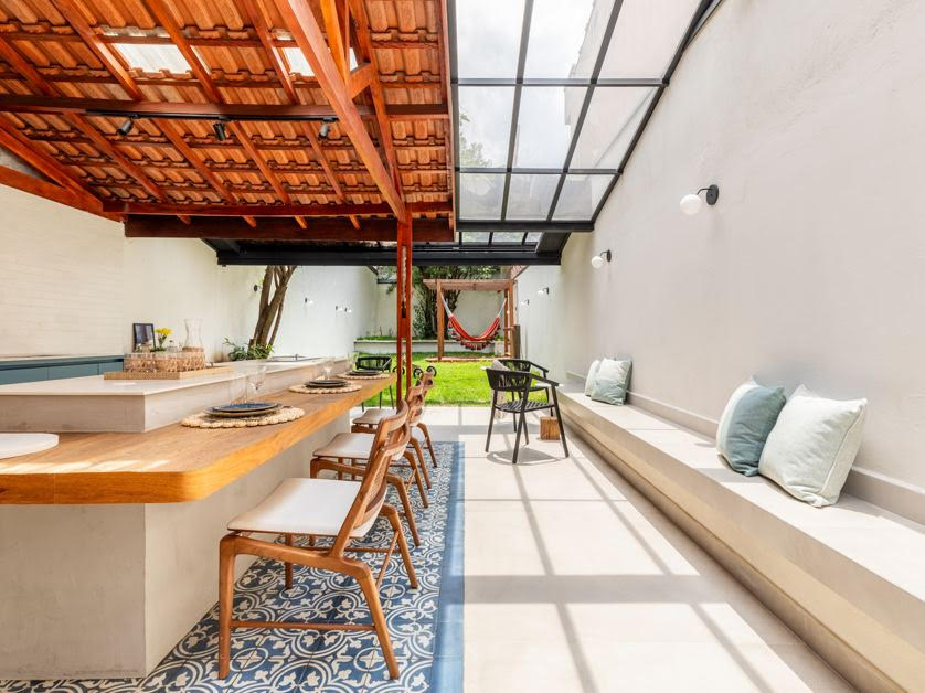 Projeto renova sobrado de 200 m² para uma jovem família