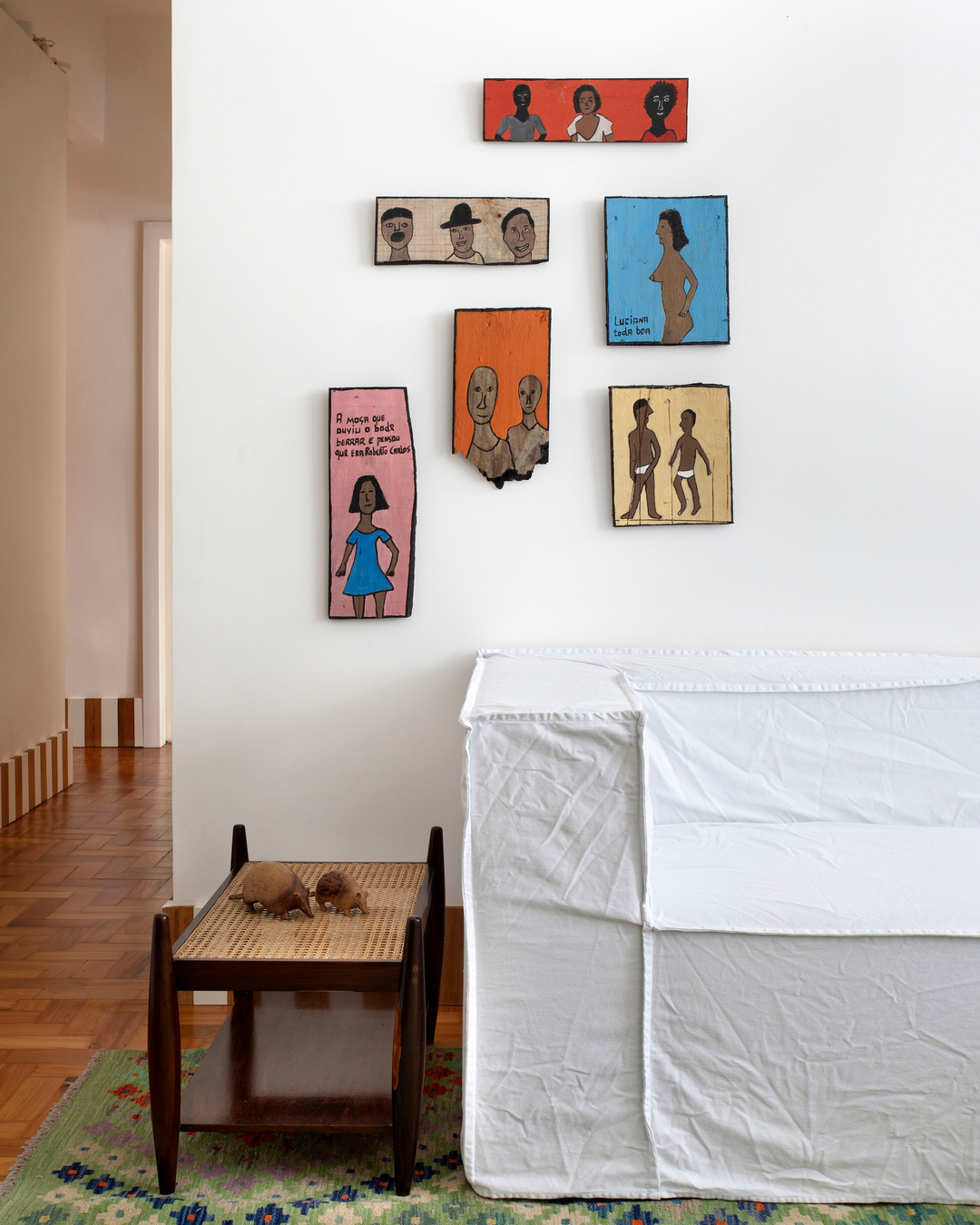 Reforma de apartamento prioriza espaços livres e integração total da área social