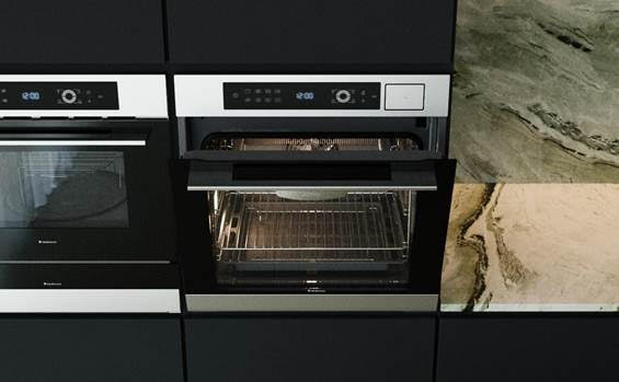 Forno Montreal Steam Assistant De Bacco redefine a experiência do cozinhar na cozinha contemporânea