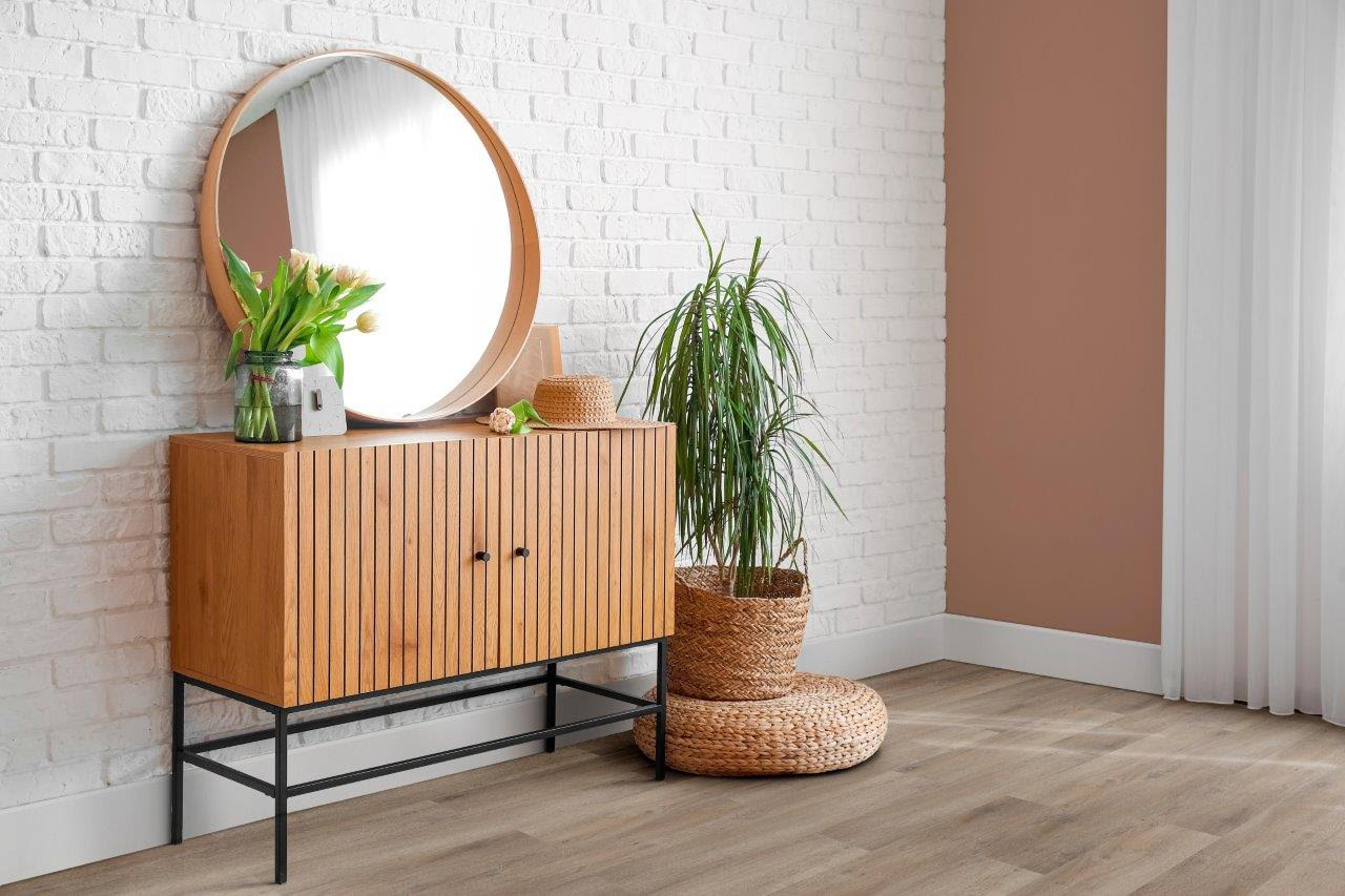 Calor dentro de casa? Piso vinílico se destaca como aliado do conforto térmico no verão