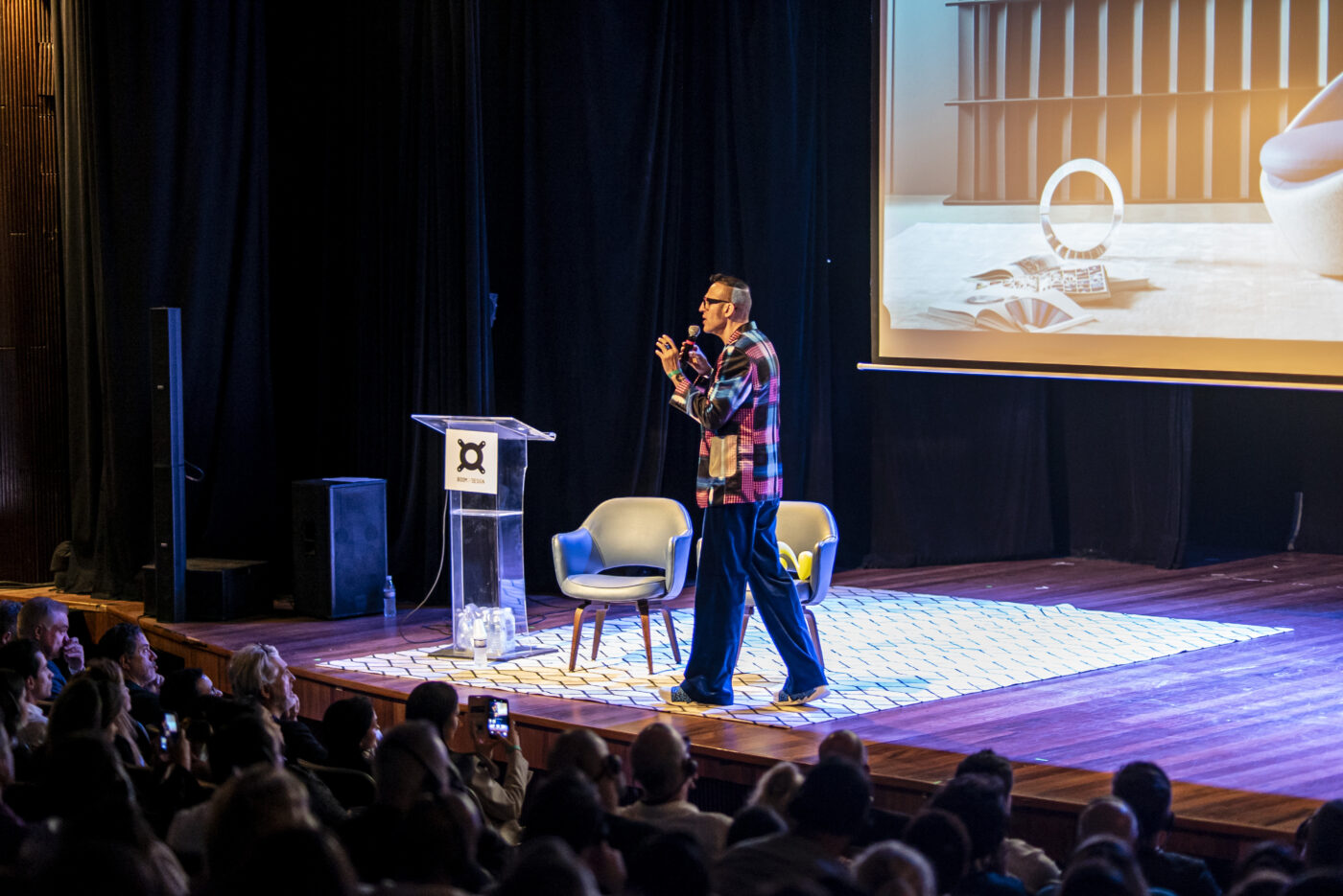 Natuzzi Italia marca presença na BOOMSPDesign com palestra de Karim Rashid e coquetel exclusivo em São Paulo