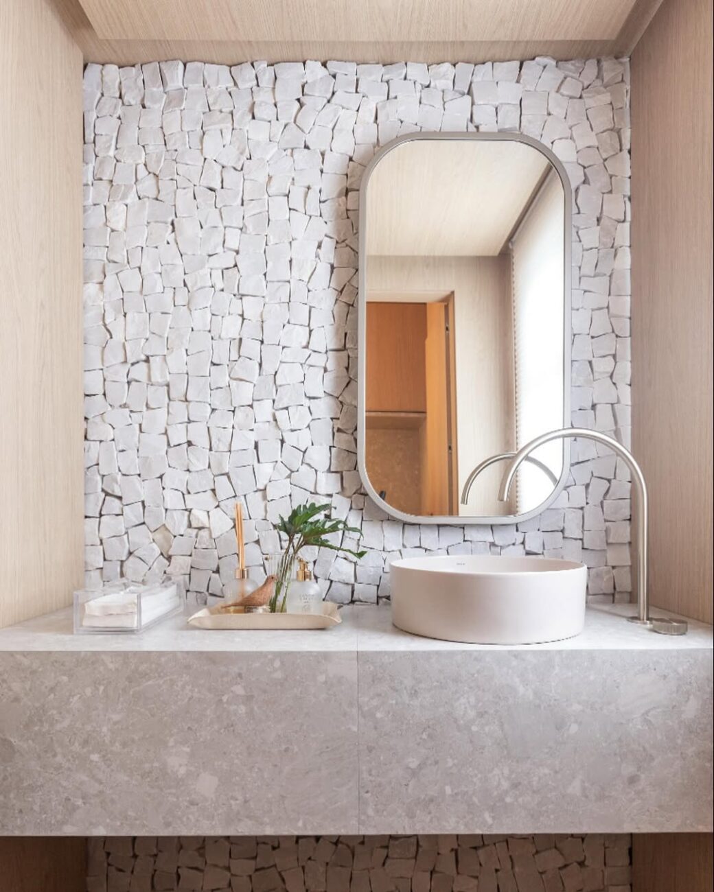 4 pedras naturais que elevam projetos de arquitetura com textura, profundidade e presença real